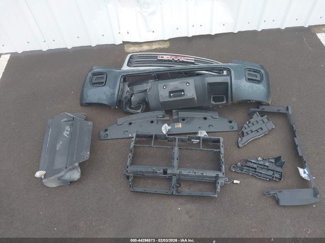 1GTH6BEN9J1195464 GMC Canyon