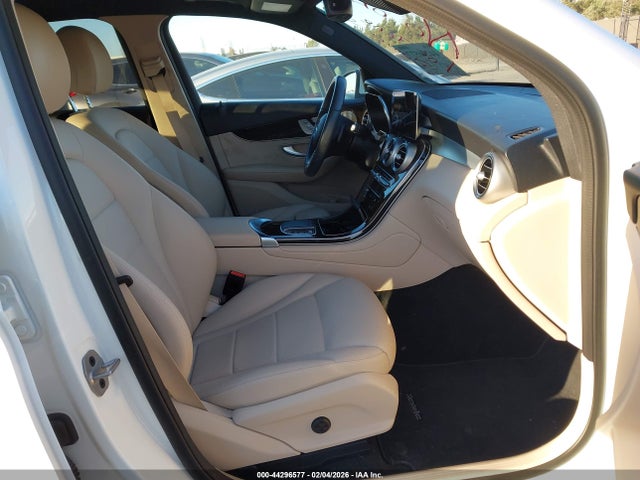 W1N0G8DB3MF960723 Mercedes-Benz Glc 300 Suv
