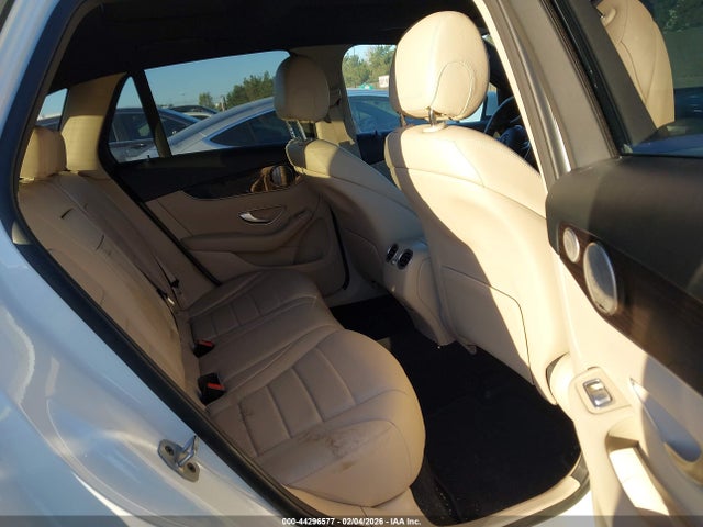 W1N0G8DB3MF960723 Mercedes-Benz Glc 300 Suv
