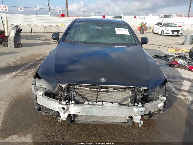 Mercedes-Benz E 300 2018 WDDZF4JB6JA448094 Image 13