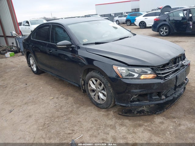 2018 VOLKSWAGEN PASSAT 1VWAA7A31JC016790