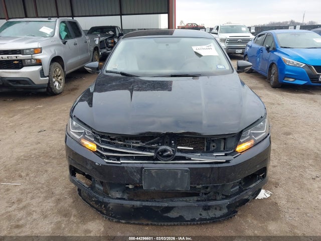 44296601 :رقم المزاد ، 1VWAA7A31JC016790 vin ، 2018 Volkswagen Passat 2.0t R-line/2.0t S مزاد بيع