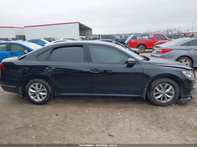 44296601 :رقم المزاد ، 1VWAA7A31JC016790 vin ، 2018 Volkswagen Passat 2.0t R-line/2.0t S مزاد بيع