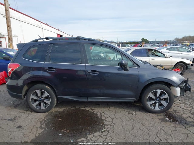 Subaru Forester 2.5i Limited 2015 JF2SJAHC8FH832675 Image 14