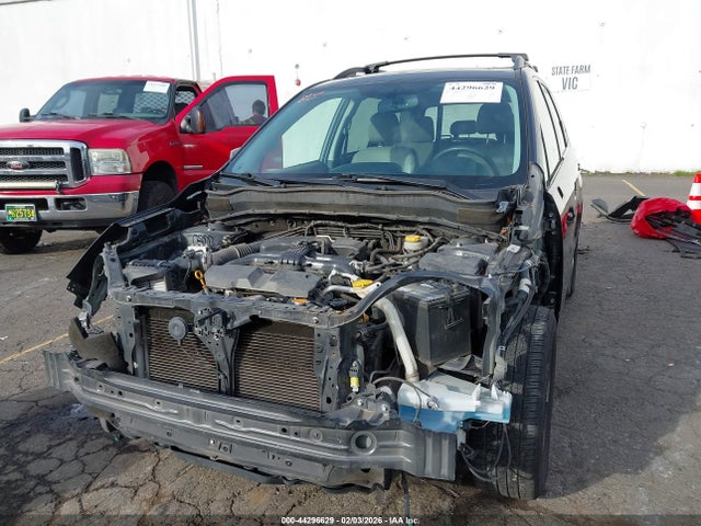 Subaru Forester 2.5i Limited 2015 JF2SJAHC8FH832675 Image 6