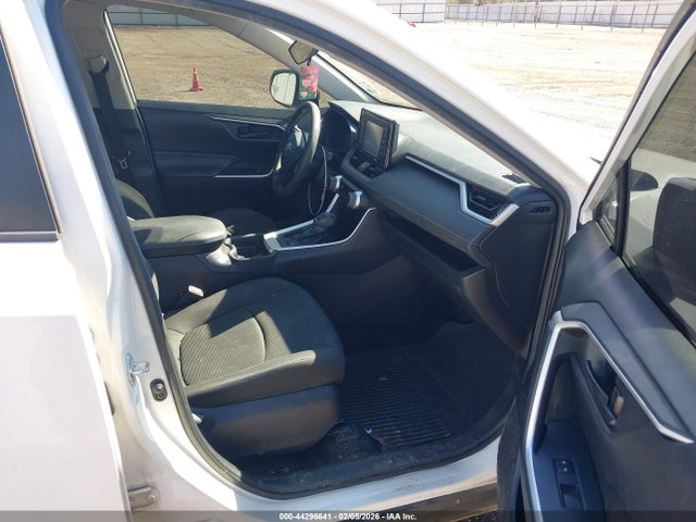Toyota RAV4 LE 2021 2T3H1RFV2MC090097 Image 5