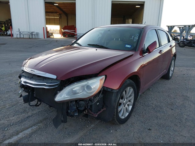 2013 Chrysler 200 Touring მანქანა იყიდება აუქციონზე, vin: 1C3CCBBB6DN702089, აუქციონის ნომერი: 44296657