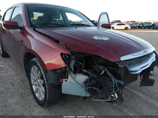 2013 Chrysler 200 Touring მანქანა იყიდება აუქციონზე, vin: 1C3CCBBB6DN702089, აუქციონის ნომერი: 44296657