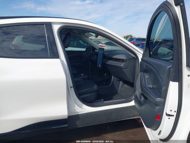 Ford Mustang Mach-e Premium 2023 3FMTK3RM2PMA31302 Image 25