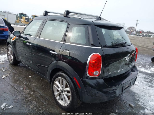 2013 MINI COUNTRYMAN WMWZB3C50DWM31447 Photo 2