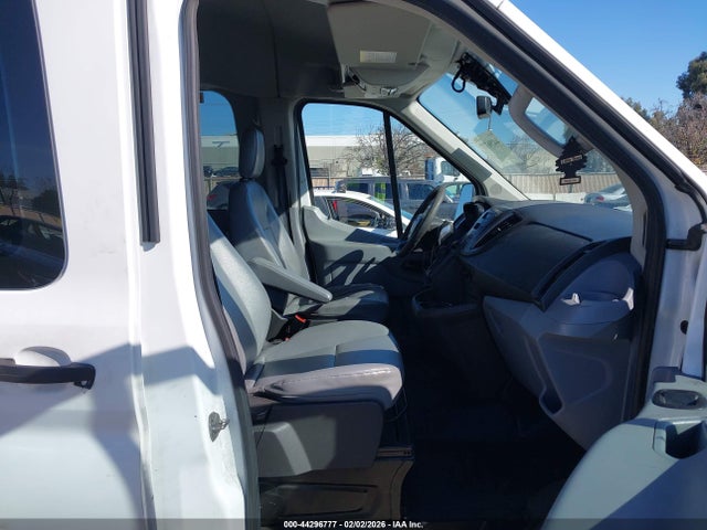 1FMZK1CM4GKA04990 Ford Transit-150 Xl