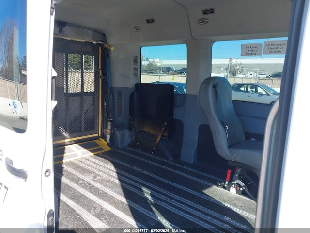 1FMZK1CM4GKA04990 Ford Transit-150 Xl