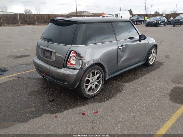 2006 MINI COOPER S WMWRE33596TL18625 Photo 3