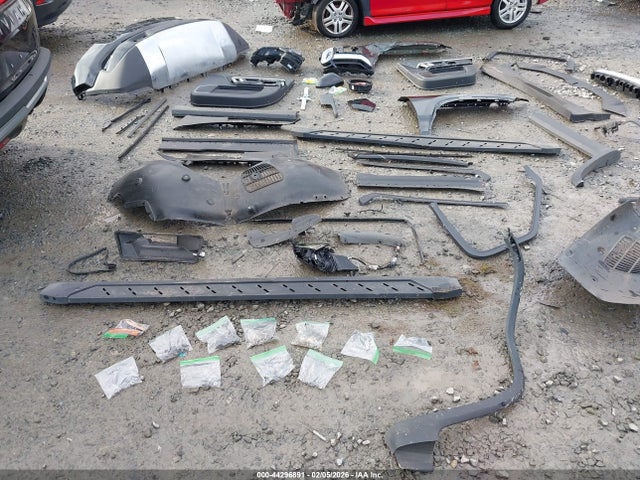 Rivian R1s Adventure 2023 7PDSGABA9PN013254 Image 12