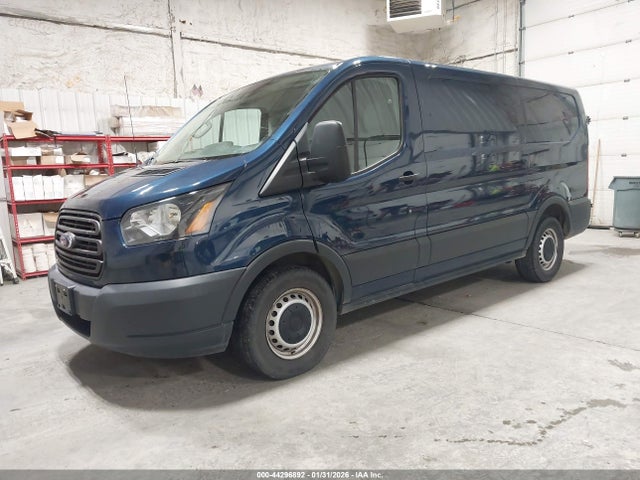 Ford Transit-150 2015 1FTNE1YM7FKB30214 Image 2