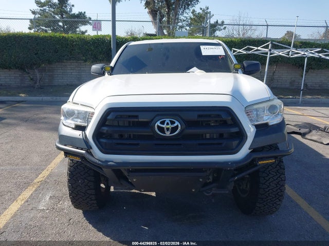 5TFSX5EN5HX056587 Toyota Tacoma Sr