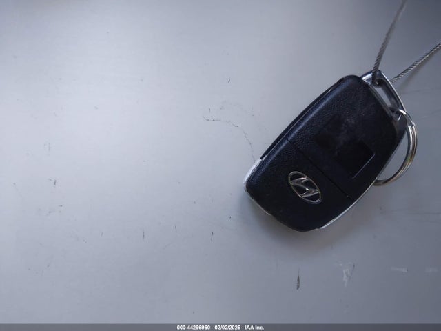 5NPD84LF6JH223570 Hyundai ELANTRA SEL
