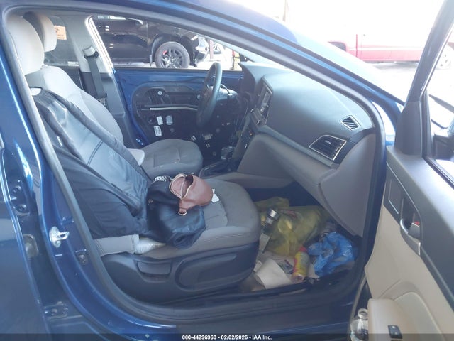 5NPD84LF6JH223570 Hyundai ELANTRA SEL