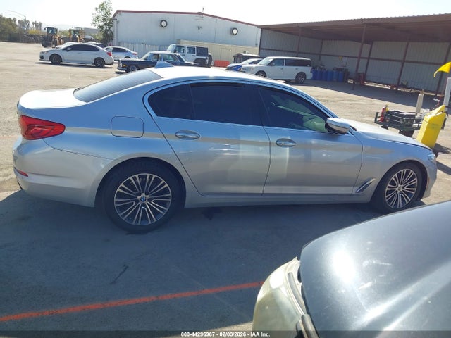 WBAJA5C5XJWA38310 BMW 530I