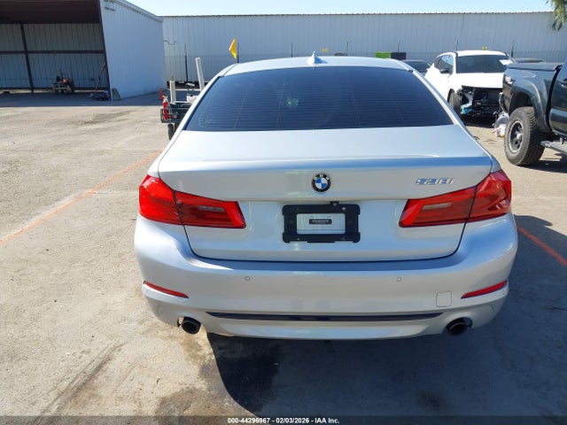 WBAJA5C5XJWA38310 BMW 530I