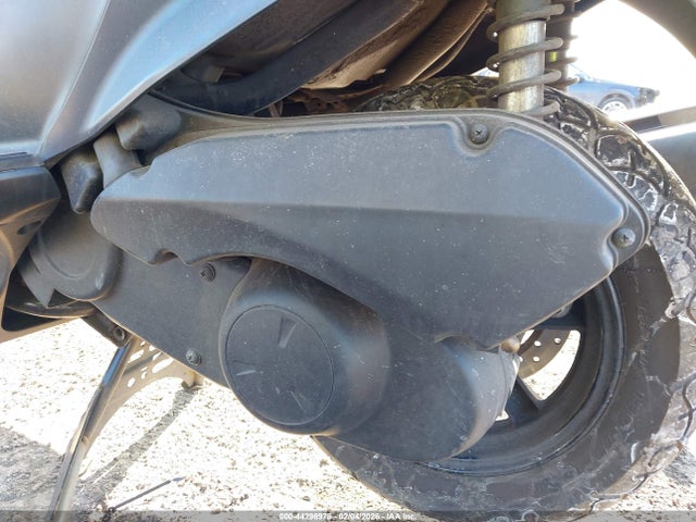 MLCCH41A2N1600429 Suzuki UH200