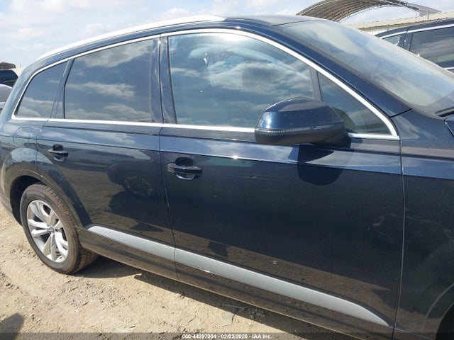 Продажа на аукционе авто 2017 Audi Q7 3.0t Premium, vin: WA1LABF74HD029526, номер лота: 44297004