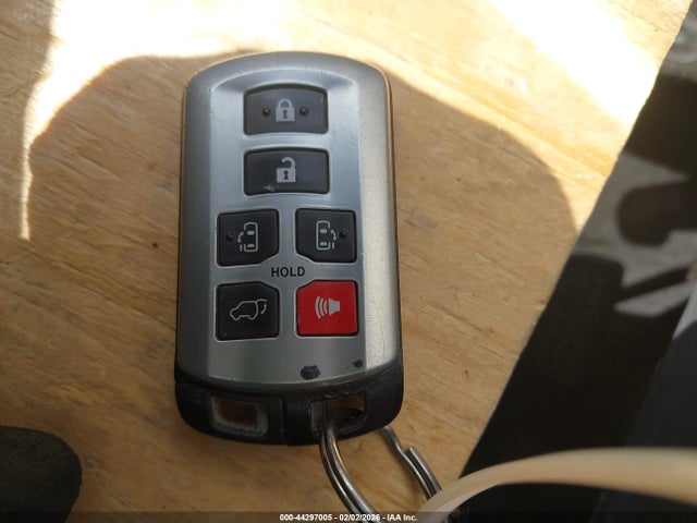 Toyota Sienna Limited Premium 7 Passenger 2015 5TDYK3DC6FS537853 Image 11