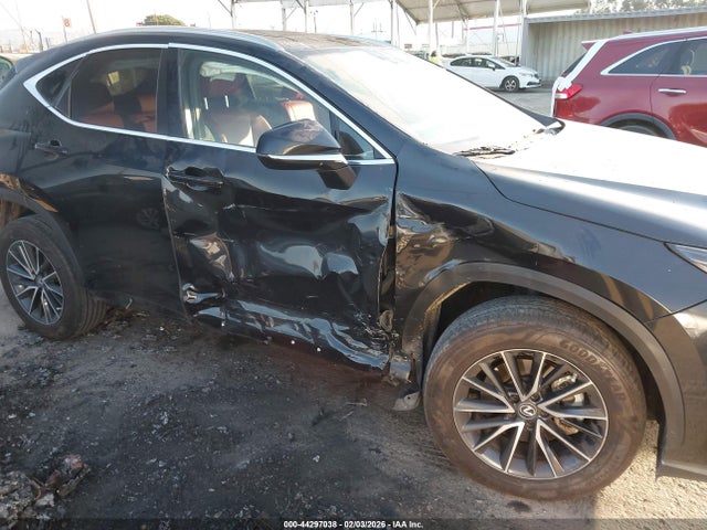 2T2GGCEZ9NC004270 Lexus Nx 350 Premium