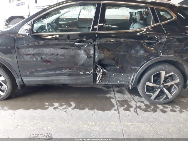 JN1BJ1CWXMW668969 Nissan Rogue Sport Sl Awd Xtronic Cvt
