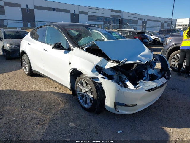 2023 TESLA MODEL Y 7SAYGDEE5PA066226 Photo 0