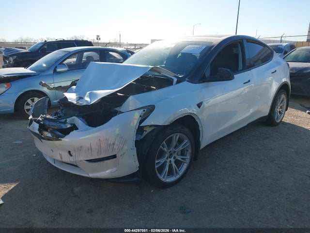 2023 TESLA MODEL Y 7SAYGDEE5PA066226 Photo 1
