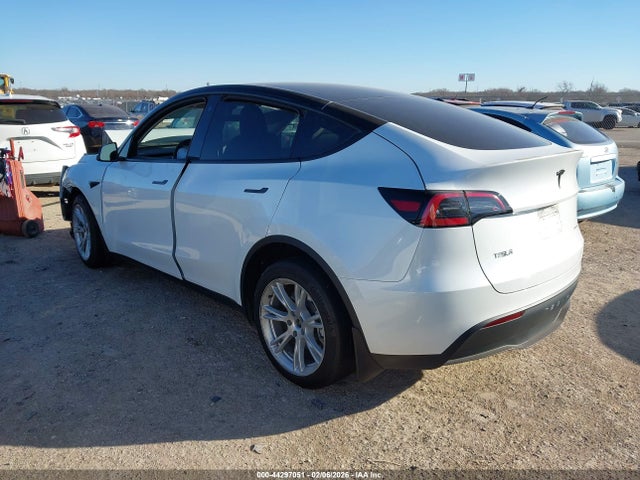 2023 TESLA MODEL Y 7SAYGDEE5PA066226 Photo 2