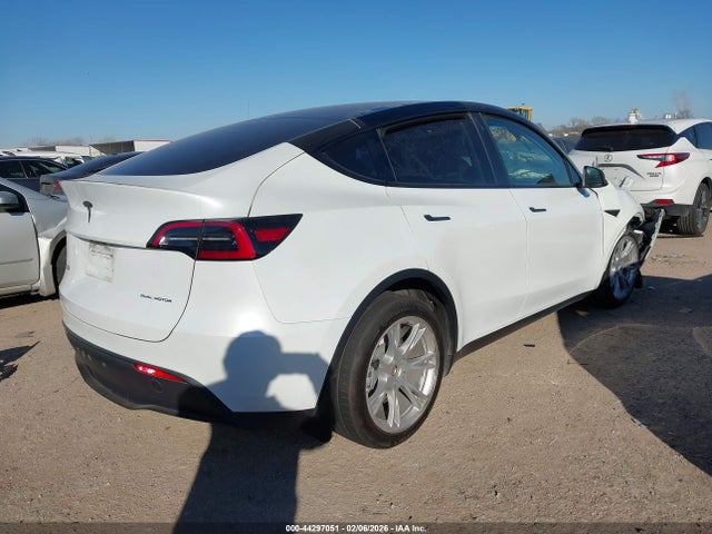2023 TESLA MODEL Y 7SAYGDEE5PA066226 Photo 3