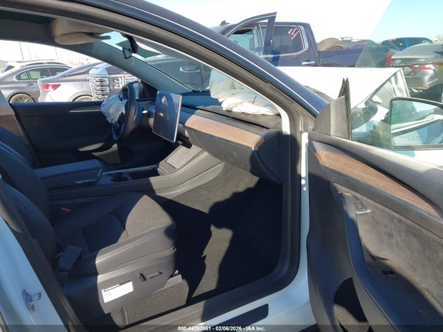 2023 TESLA MODEL Y 7SAYGDEE5PA066226 Photo 4
