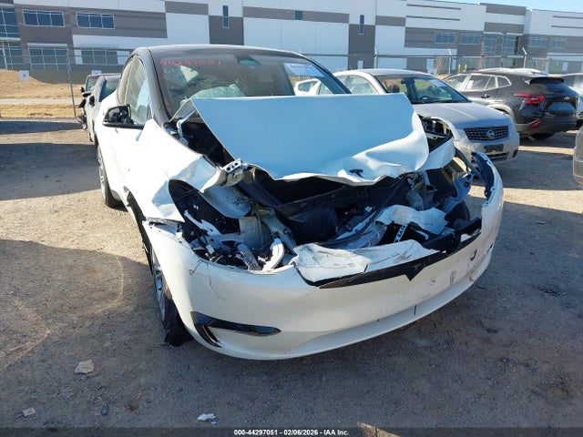 2023 TESLA MODEL Y 7SAYGDEE5PA066226 Photo 5