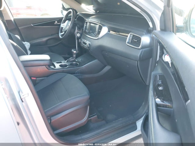 5XYPG4A53KG559664 KIA Sorento 3.3l Lx