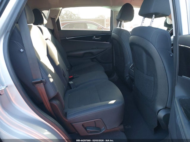5XYPG4A53KG559664 KIA Sorento 3.3l Lx
