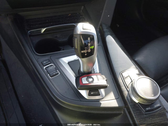 WBA8E1C50JA165640 BMW 330e Iperformance