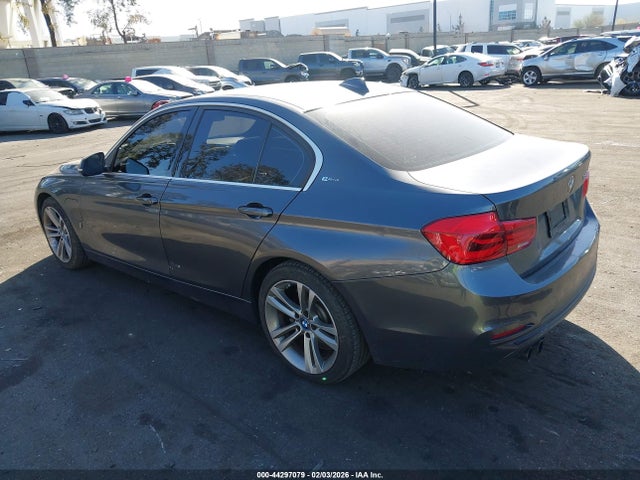 WBA8E1C50JA165640 BMW 330e Iperformance