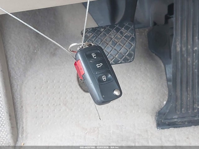 44297098 :رقم المزاد ، 3VWJX7ATXEM607316 vin ، 2014 Volkswagen Beetle 2.5l مزاد بيع