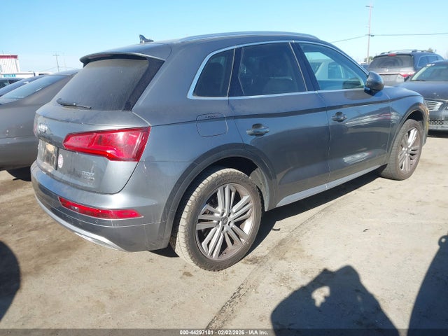 WA1BNAFY2J2149376 Audi Q5 2.0t Premium/2.0t Tech Premium