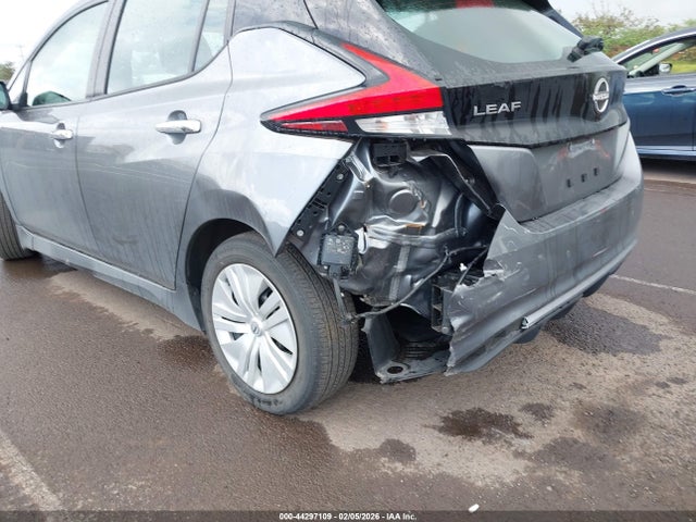 1N4AZ1BV9PC560526 Nissan Leaf S 40 Kwh