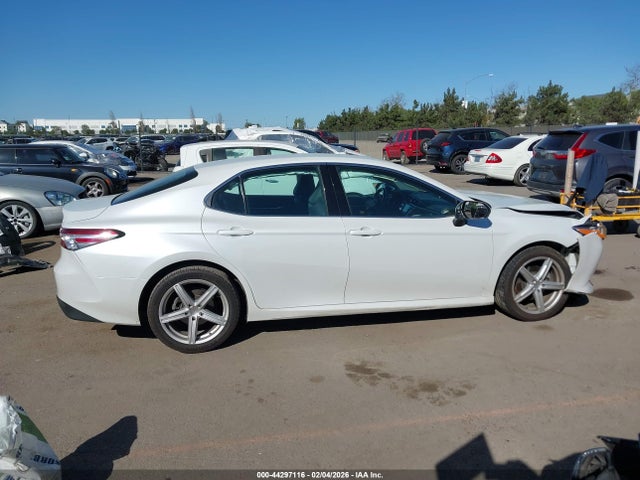 4T1B11HK0JU040523 Toyota CAMRY XLE