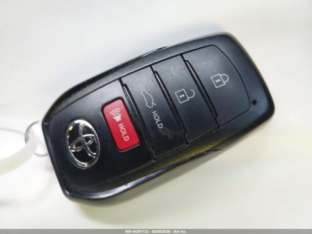 4T1DAACK5SU592990 Toyota CAMRY XSE