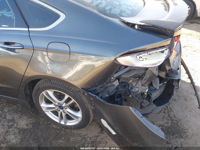 3FA6P0SUXFR105942 Ford Fusion Energi Titanium