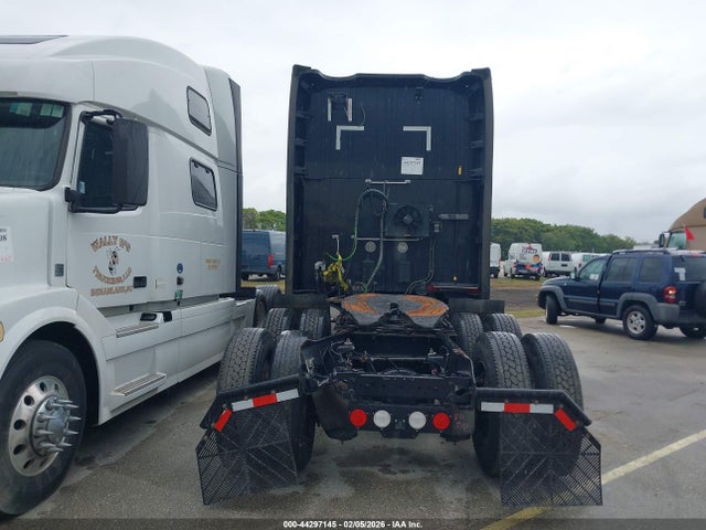 44297145 :رقم المزاد ، 1XKYDP9X9LJ395184 vin ، 2020 Kenworth T680 مزاد بيع