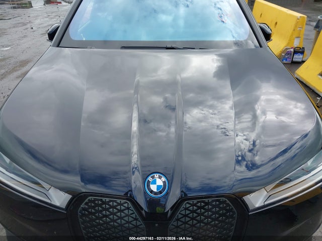 2025 BMW IX WB523CF02SCT31149 Photo 9