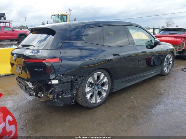 2025 BMW IX WB523CF02SCT31149 Photo 3