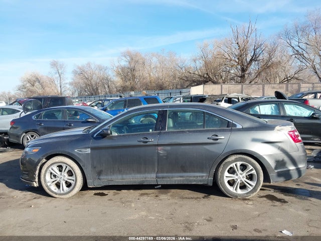 1FAHP2H83JG107269 Ford TAURUS SEL