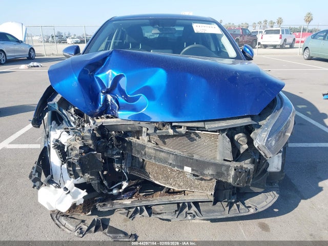 3KPF24AD9PE557388 KIA Forte Lxs